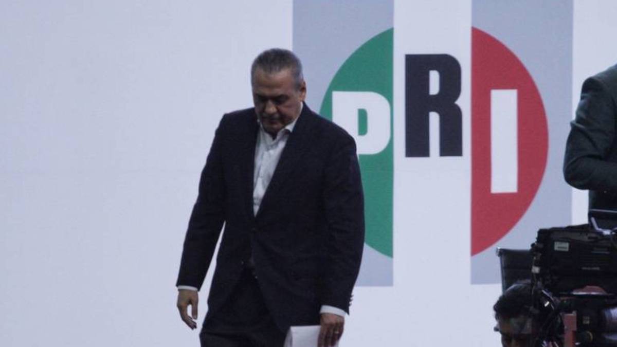 PRI excluye a Manlio Fabio Beltrones del Senado por críticas