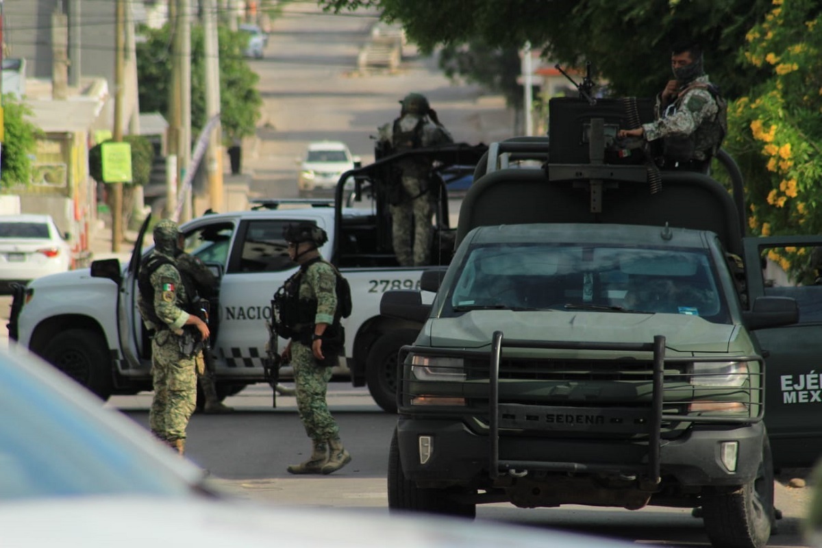 A casi 30 horas de iniciado el operativo militar en Los Huizaches, los trabajos continúan