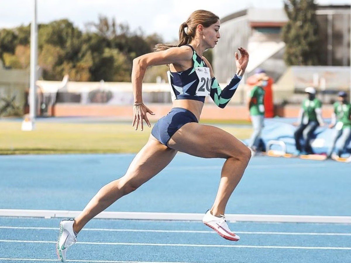 La mexicana Paola Morán clasifica a semifinales de los 400m planos en París 2024