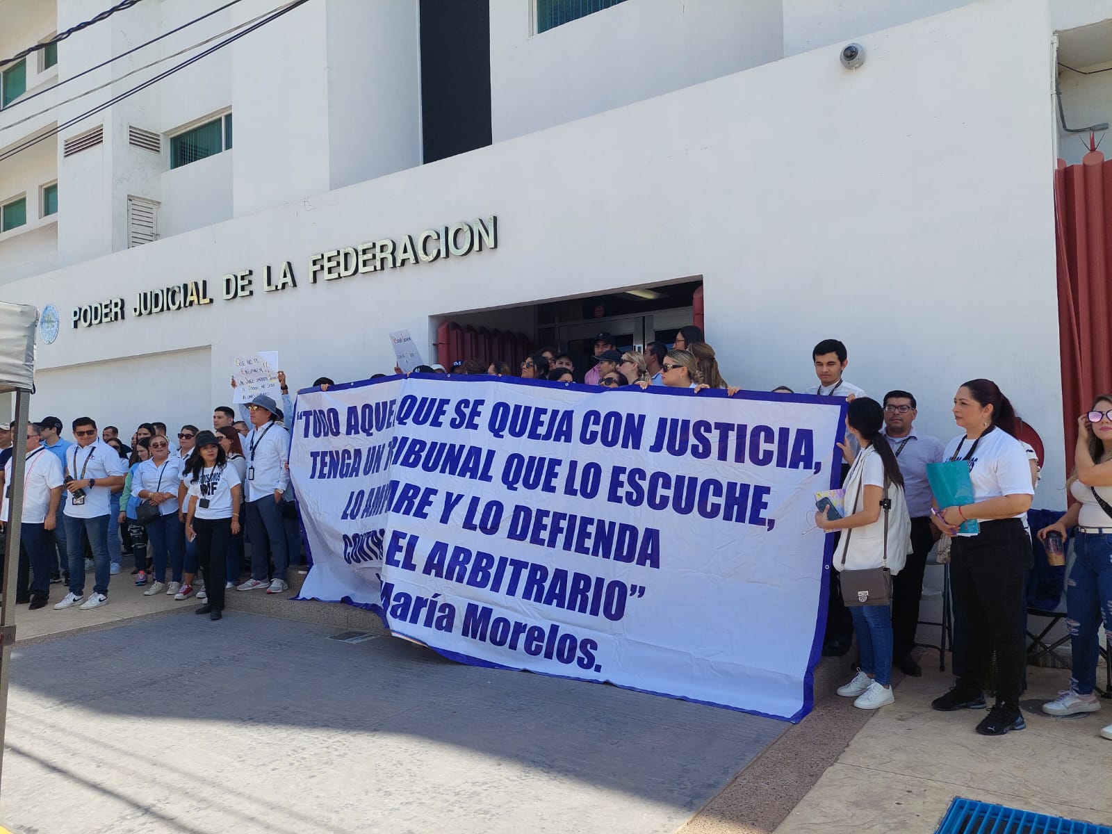 Inician paro indefinido del Poder Judicial en Los Mochis en protesta por reforma judicial