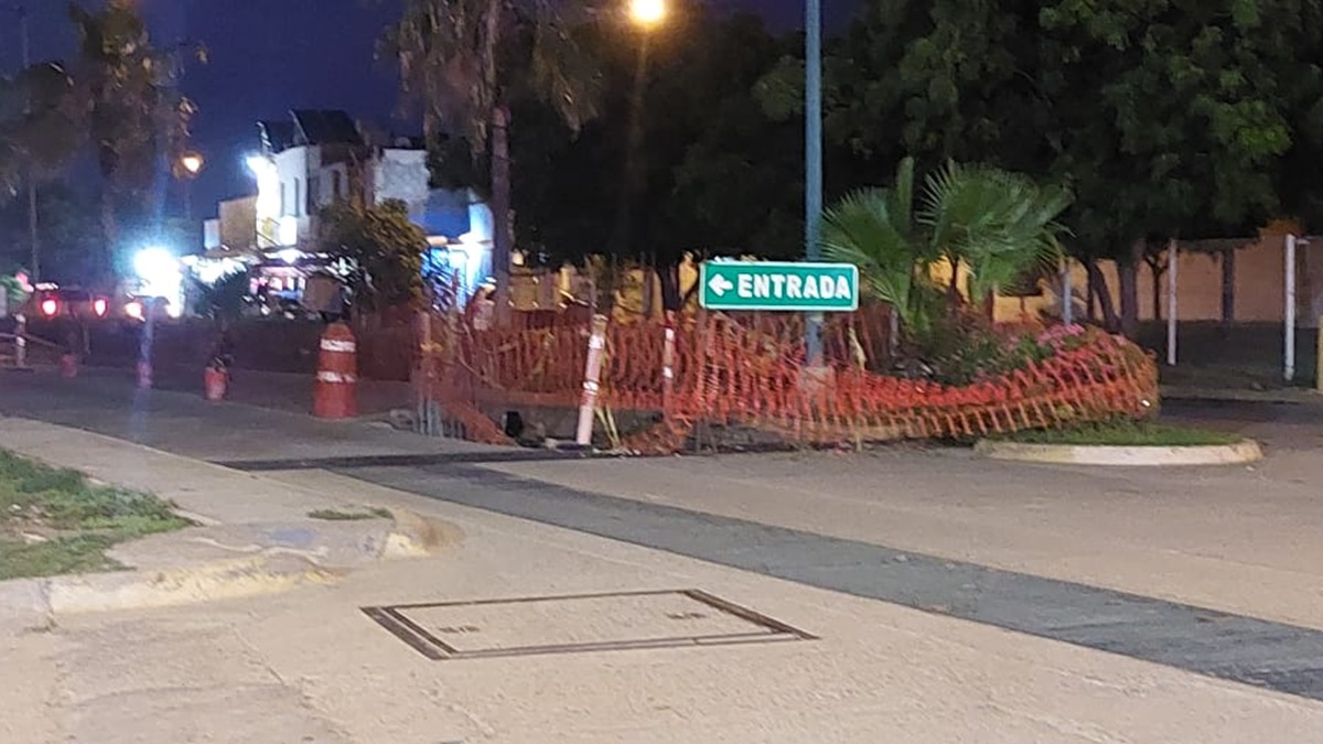 Vecinos de Hacienda del Seminario, en Mazatlán, piden a constructora concluya obra en avenida principal