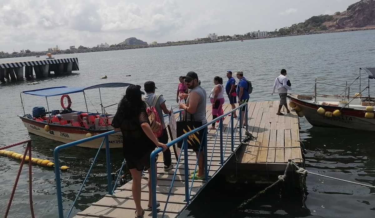 Playas de la Isla de la Piedra son de las favoritas de turistas en Mazatlán