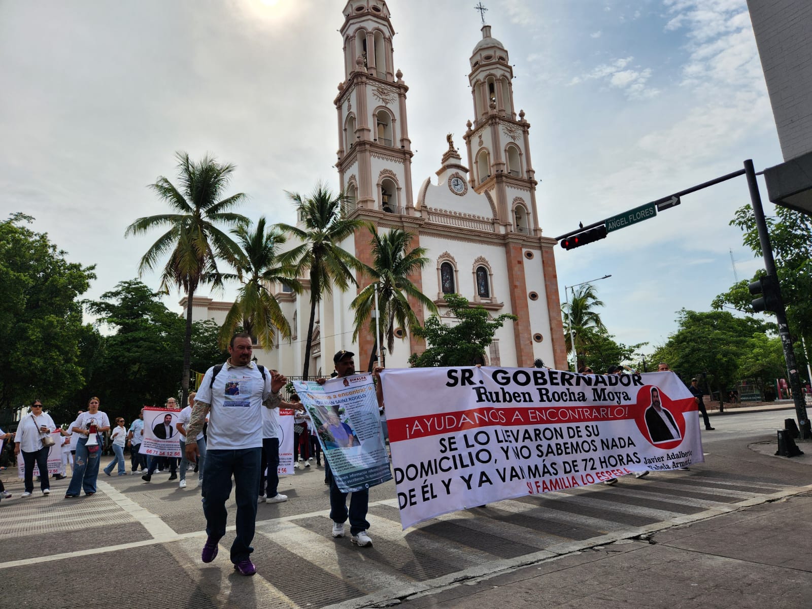 Con una marcha y manifestaciones en Fiscalía buscan a Javier Fabela, ‘levantado’ en Juntas del Humaya