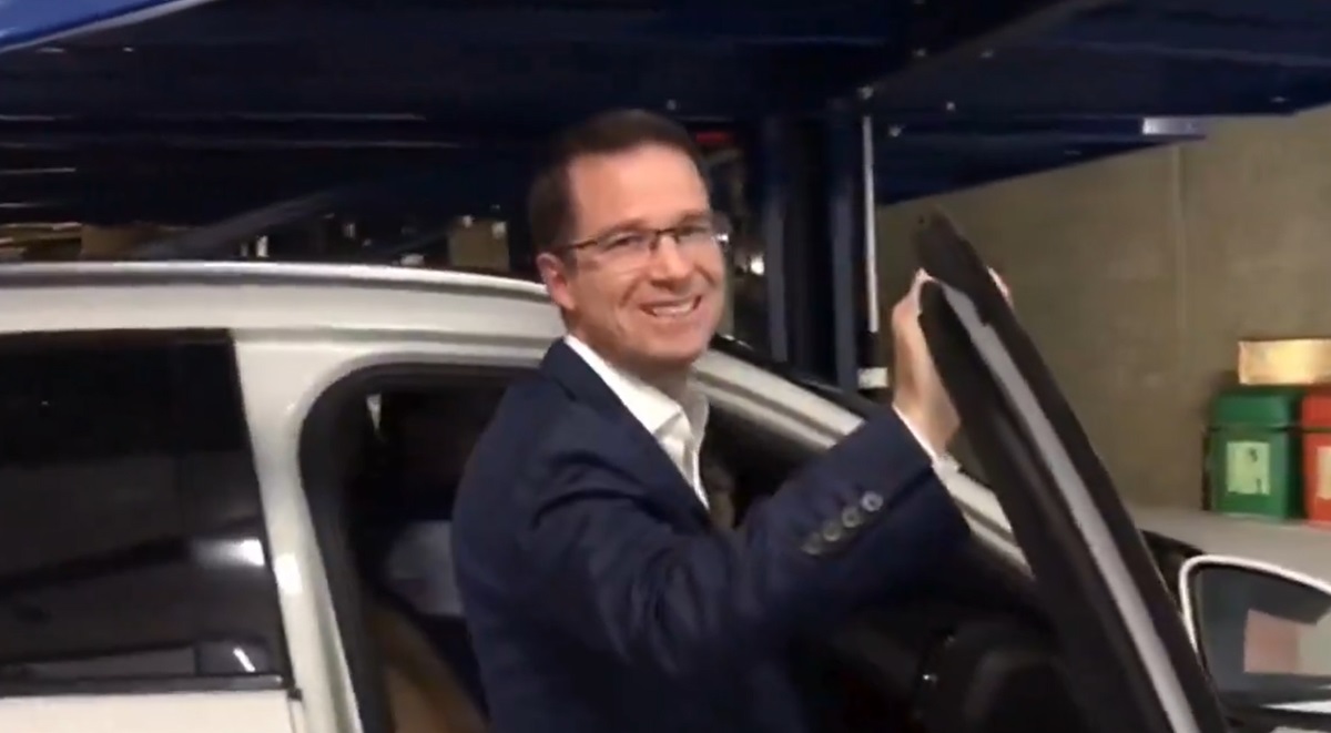 Video: Tras años de exilio, ‘cachan’ a Ricardo Anaya en México; se registra como senador