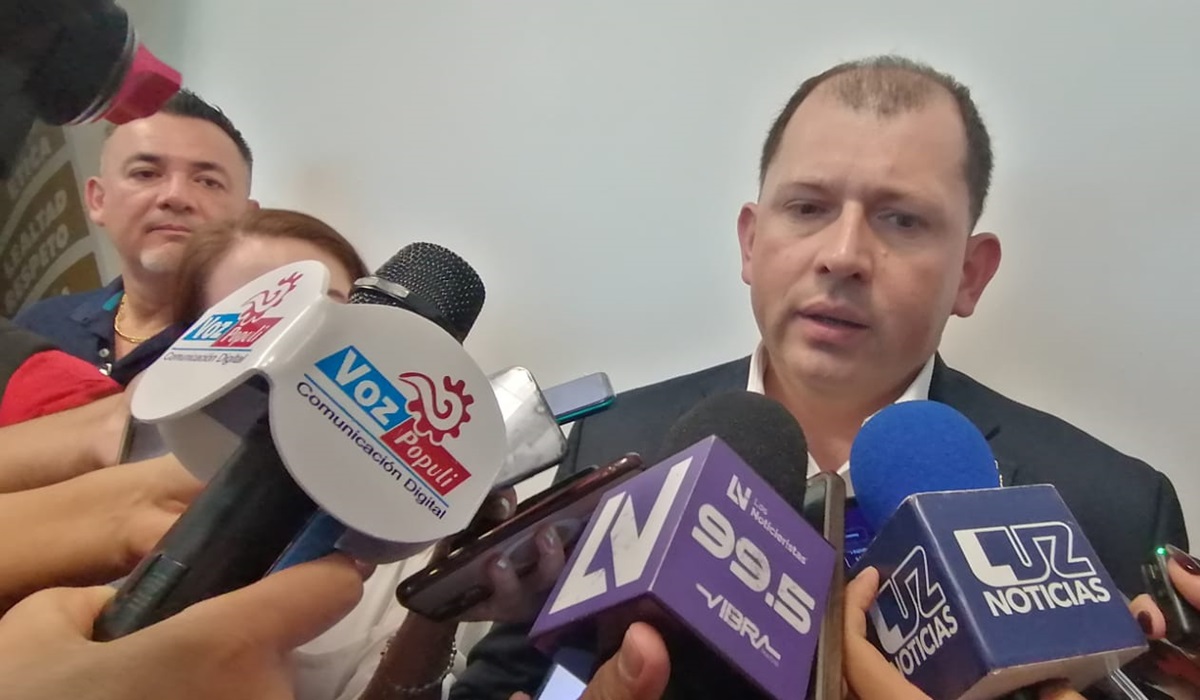 Diputados quieren sacar reforma en 30 días cuando no pudieron en 3 años: Robespierre Lizárraga