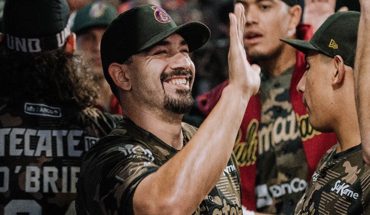 Roel Ramírez regresa a los Tomateros de Culiacán