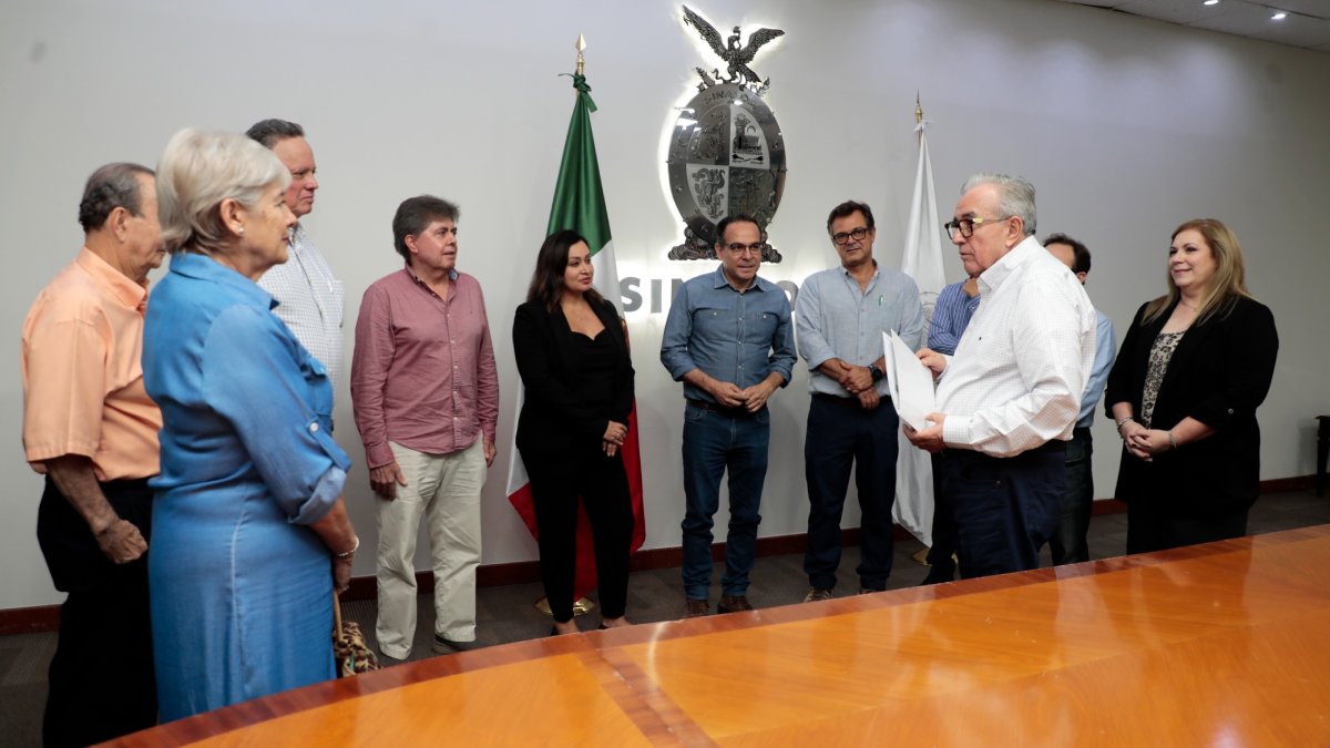 ¡Ellos son los 5 seleccionados! Entregan al gobernador Rocha la quinteta de aspirantes a Fiscal de Sinaloa
