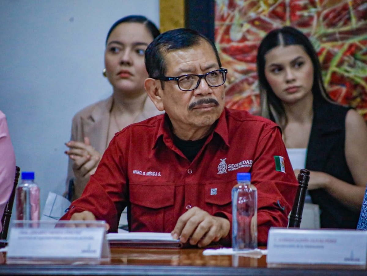 Quien tenga mayor experiencia y sirva a la sociedad será el nuevo Fiscal de Sinaloa: General Mérida
