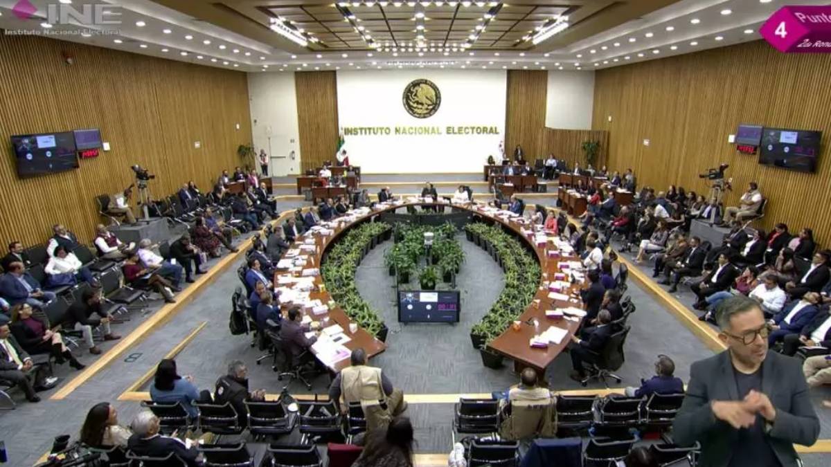 INE avala la sobrerrepresentación de Morena en la Cámara de Diputados
