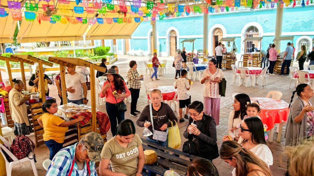 Tamales, antojitos y todo el sabor noreño, este domingo el Tianguis de la Noria llega a seis años