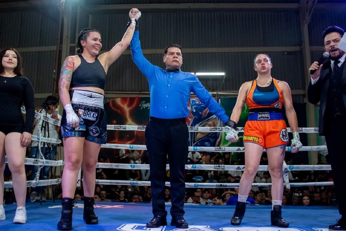 ¡Fuerza mazatleca! Tamara Cruz, debuta en el box profesional con triunfo en la Arena Jalisco