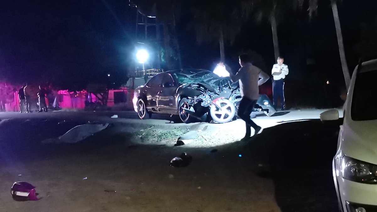 Una mujer sin vida y un joven lesionado deja accidente en ejido de Ahome