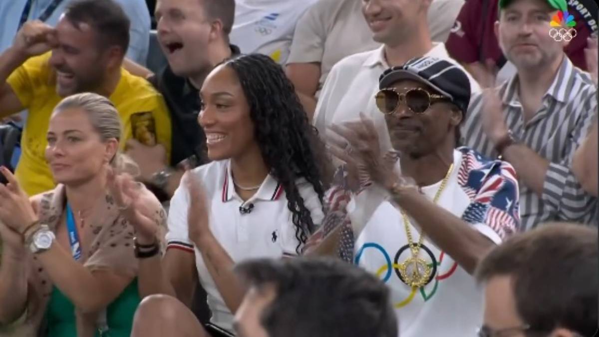 VIDEO: ¡Toda una celebridad! Así disfrutó Snoop Dog el triunfo del Dream Team ante Brasil