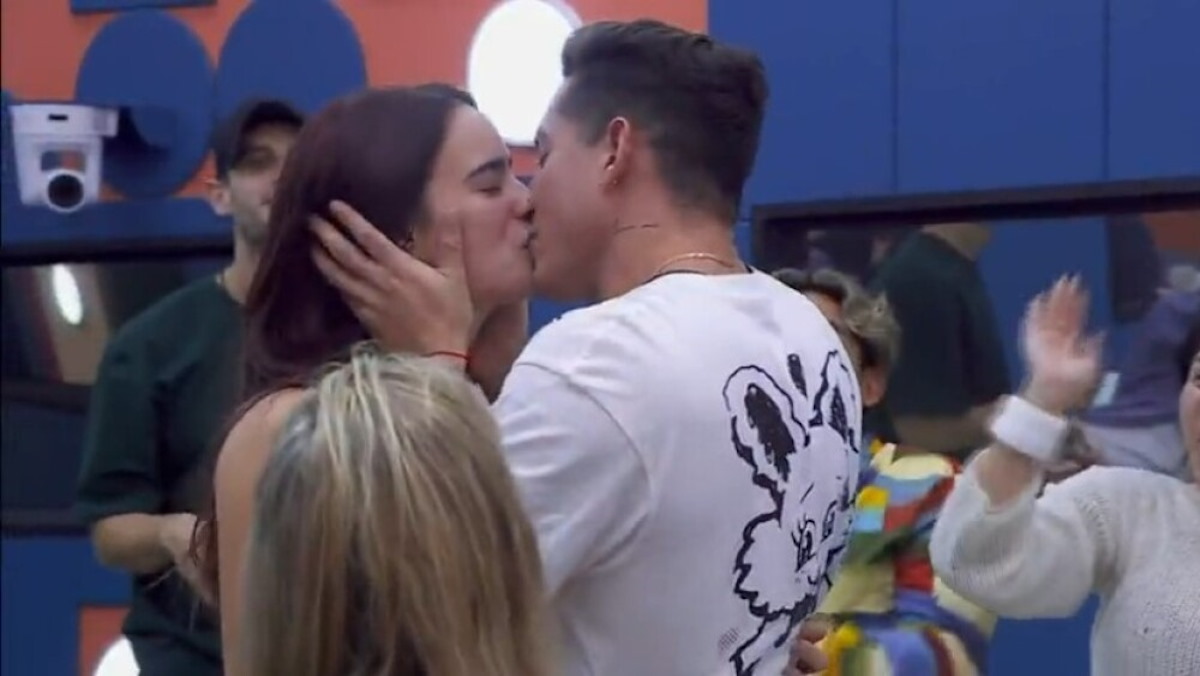 Agustín y Gala Montes: ¿Amor verdadero o estrategia en La Casa de los Famosos?