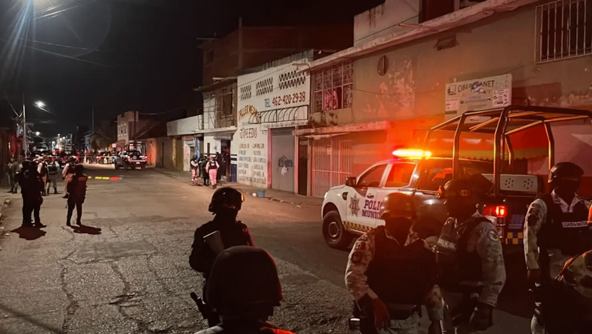 Sujetos armados irrumpen en convivio en Guanajuato y privan de la vida a cinco personas