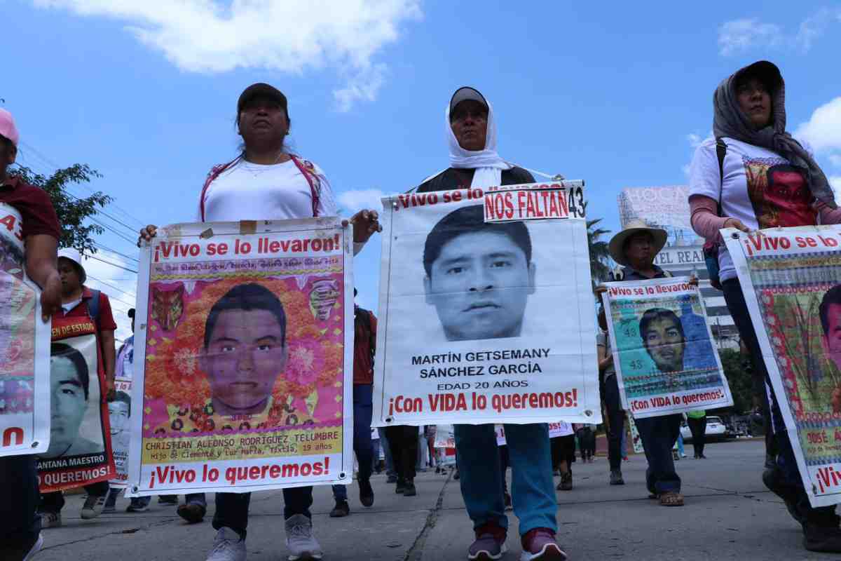  Ayotzinapa | 10 años de impunidad, pero con la lucha activa por encontrar a los 43 jóvenes normalistas