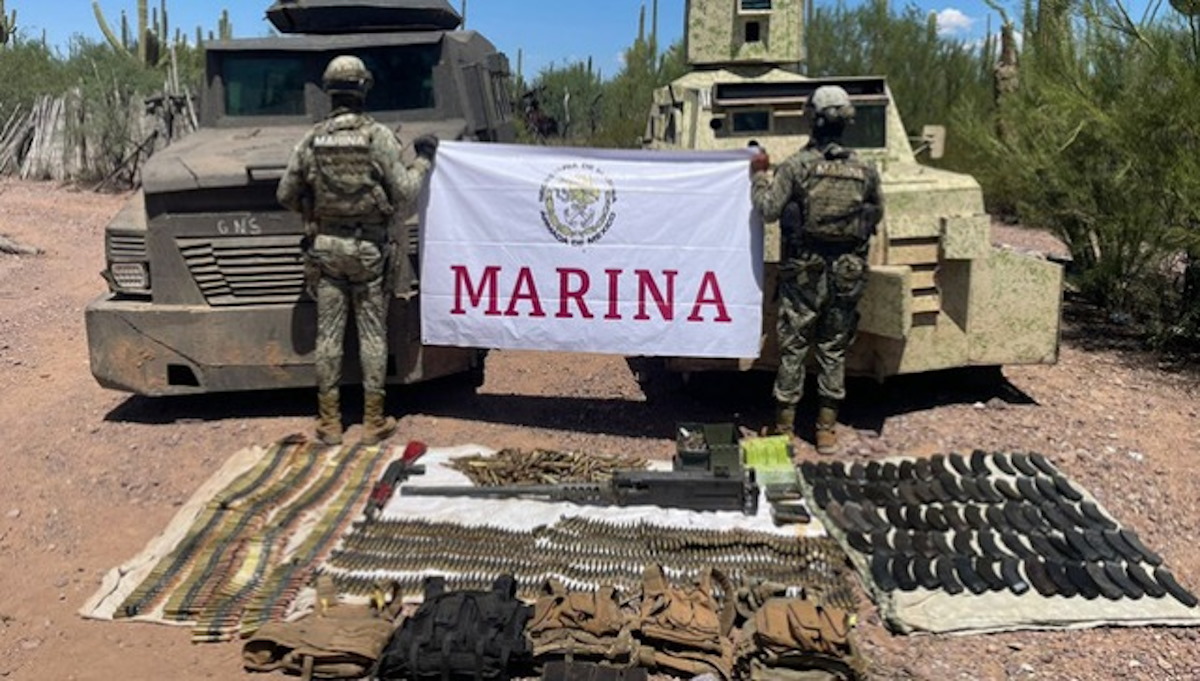 Semar asegura armas y camionetas blindadas en Caborca, Sonora
