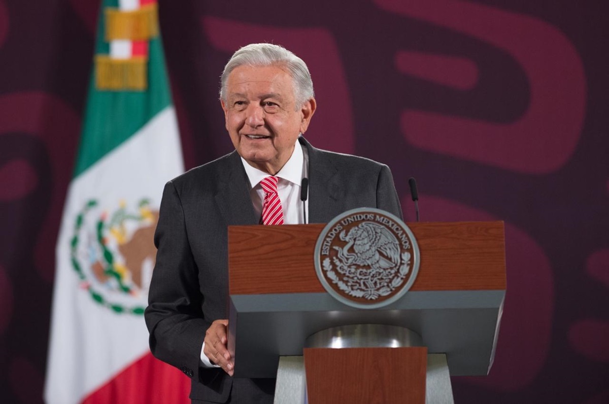 En la ‘mañanera’, le informan a López Obrador sobre hechos ocurridos en Culiacán