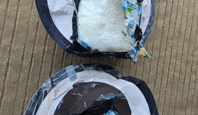 ¡El destino era la India! Guardia Nacional detecta bola de boliche con droga en paquetería de Culiacán