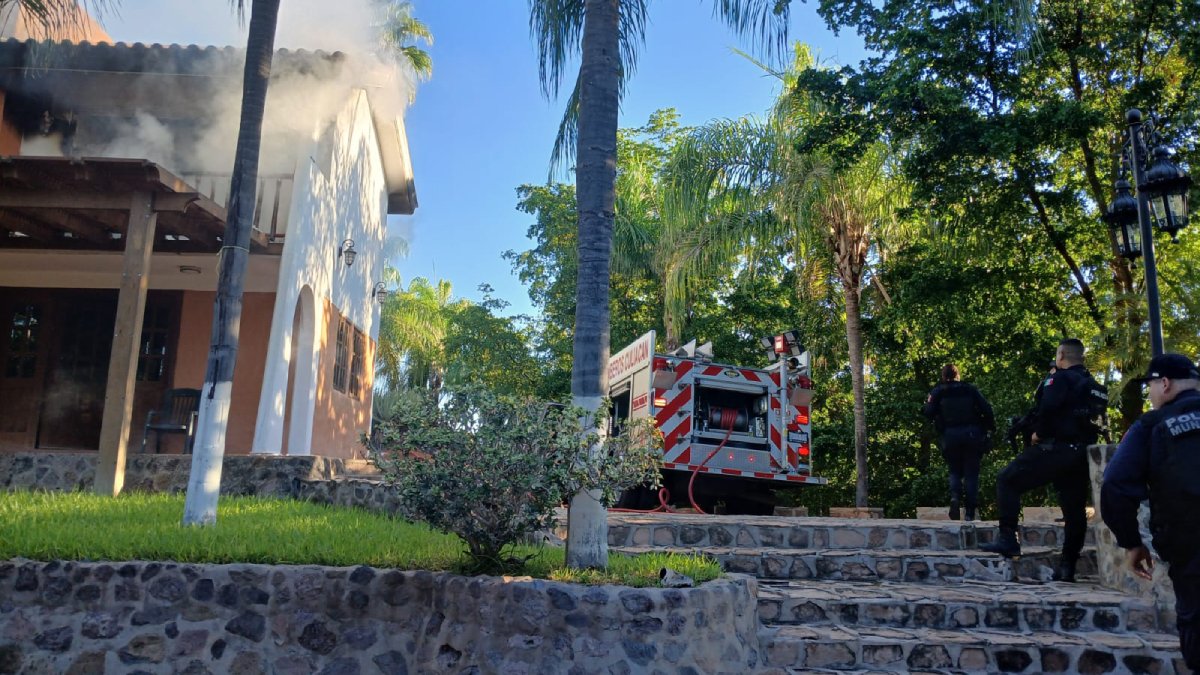 Confirma secretario de Seguridad incendio de 3 cabañas en El Carrizalejo, Culiacán 