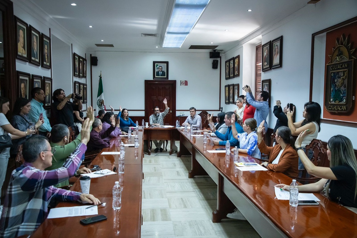 Cabildo de Culiacán aprueba decreto del Congreso para modificar fecha de instalación de la próxima Legislatura
