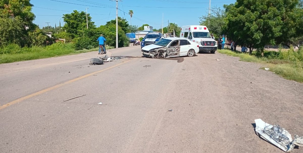 Choque entre grúa y automóvil en Guasave deja a una persona lesionada
