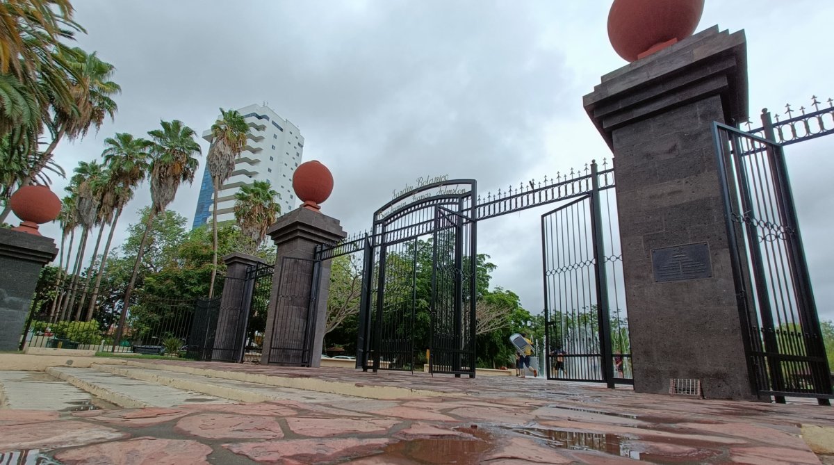 Cierra el jardín botánico Benjamín Francis Johnston por contingencia climatológica viernes y sábado