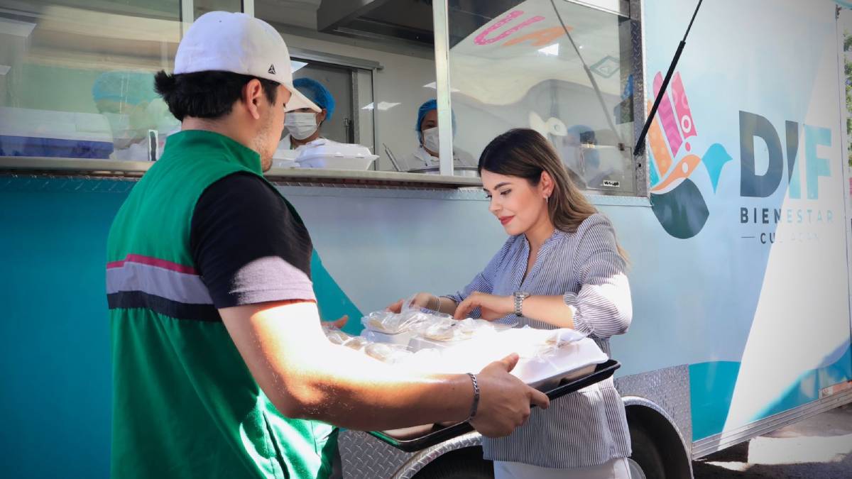 Cocina móvil Alajibua de DIF Culiacán, lleva alimento caliente con jóvenes en rehabilitación