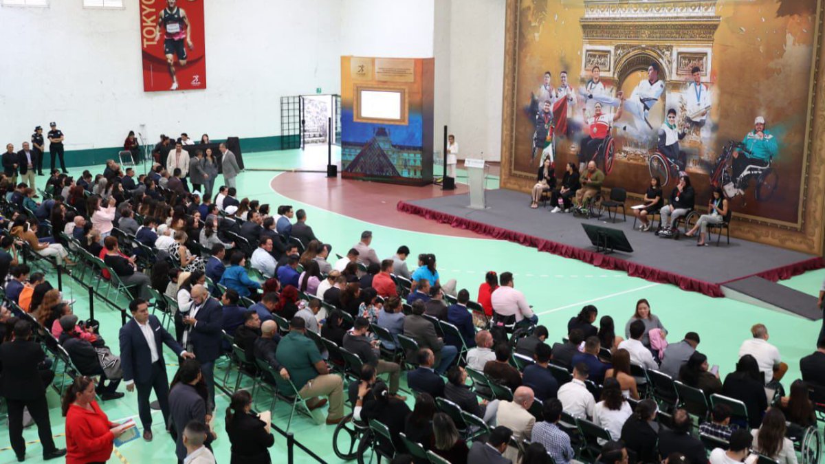 Conade entrega estímulos económicos a lo más destacado en mundiales, Olímpicos y Paralímpicos 2024