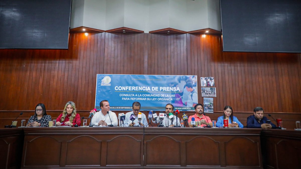 ¡Hasta con machete en mano! Diputados acusan bloqueos a promoción de consulta a la UAS