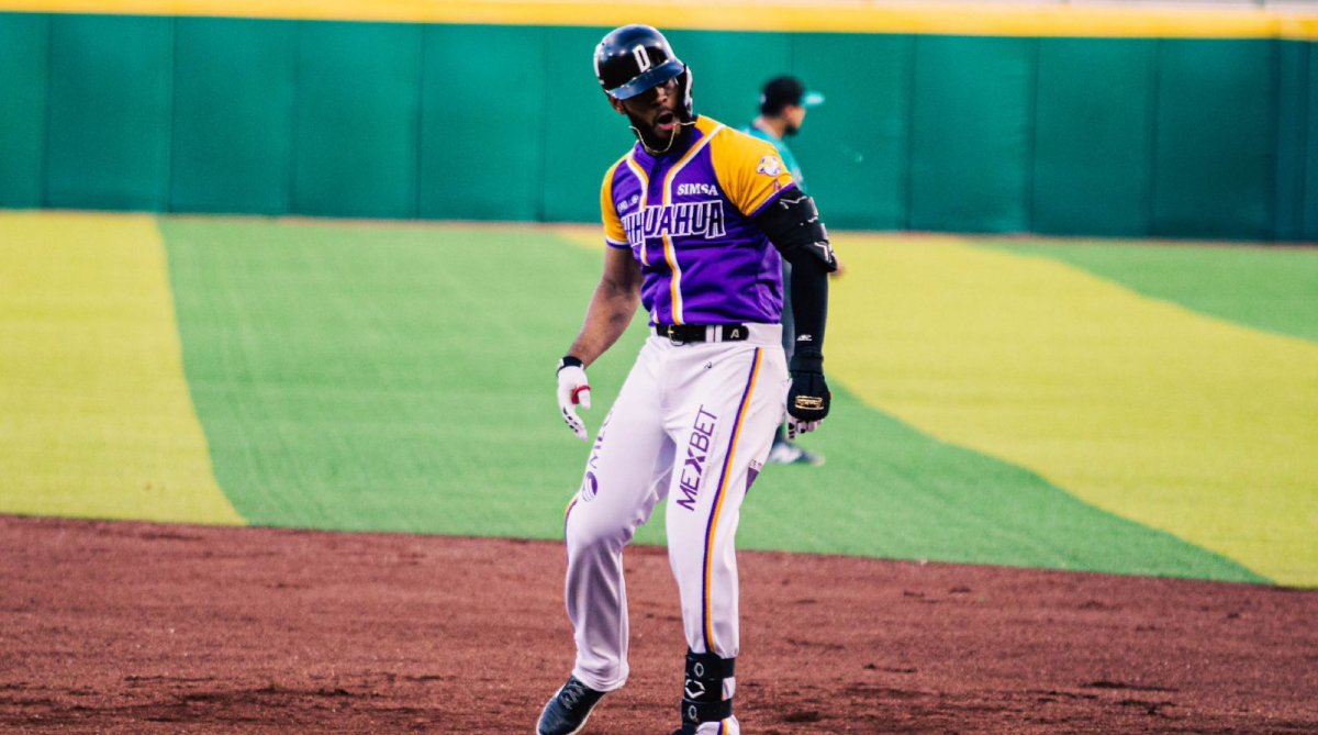 Los Tomateros de Culiacán se refuerzan con el dominicano Cristian Santana