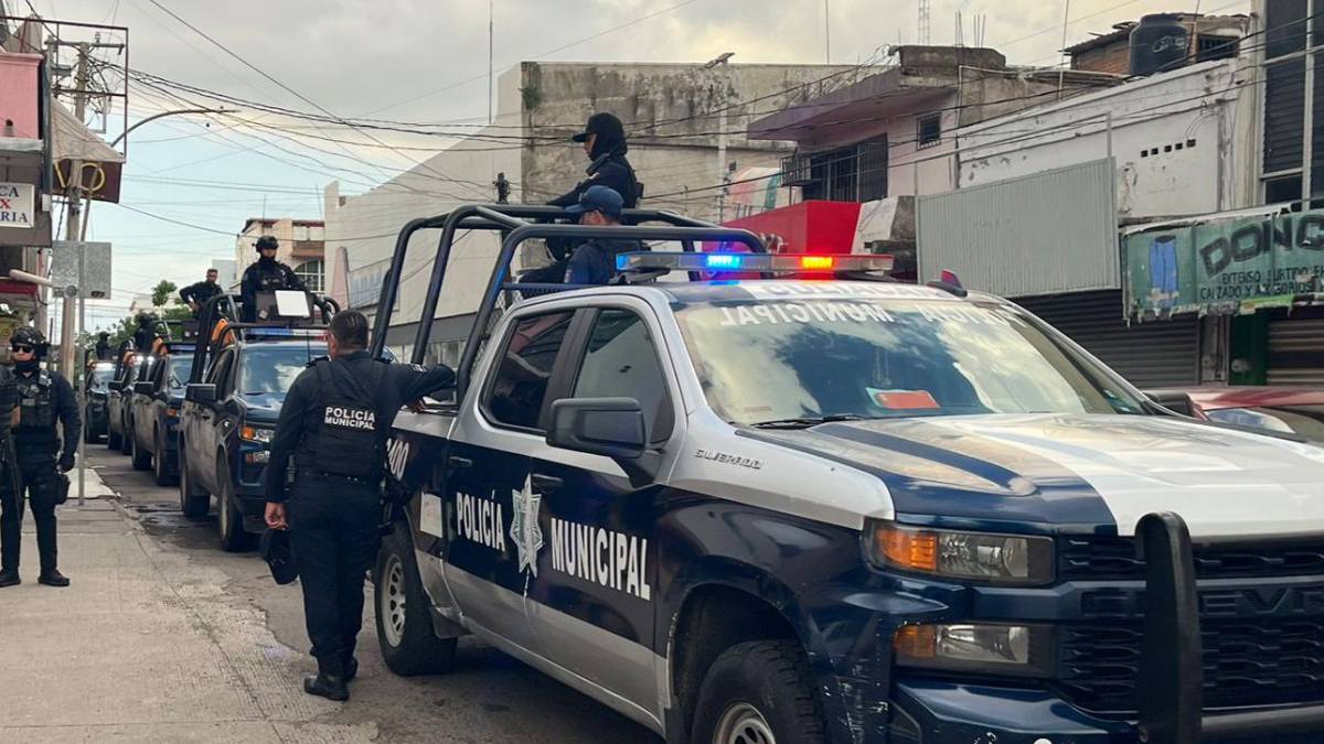 En menos de 1 hora, sujetos con armas largas despojan 3 vehículos en la Guadalupe, en Culiacán