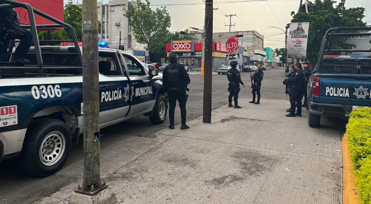 Grupo armado irrumpe un autolavado en Culiacán y se roban una camioneta 2024