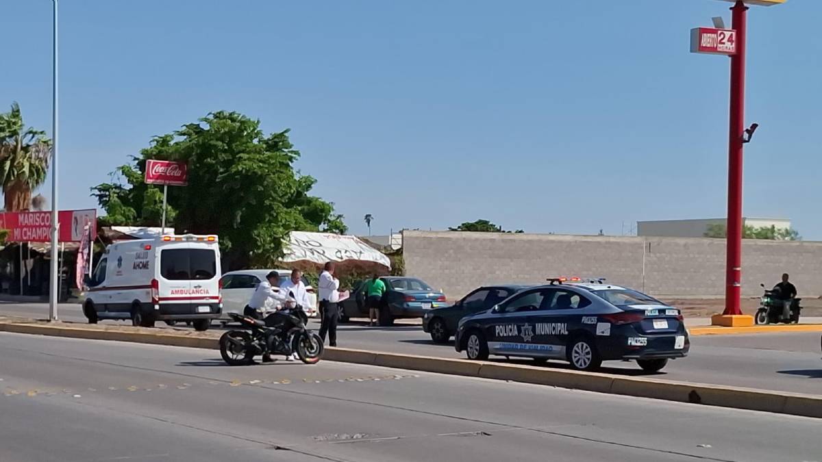 Dos motociclistas lesionados deja accidente al sur poniente de la ciudad de Los Mochis
