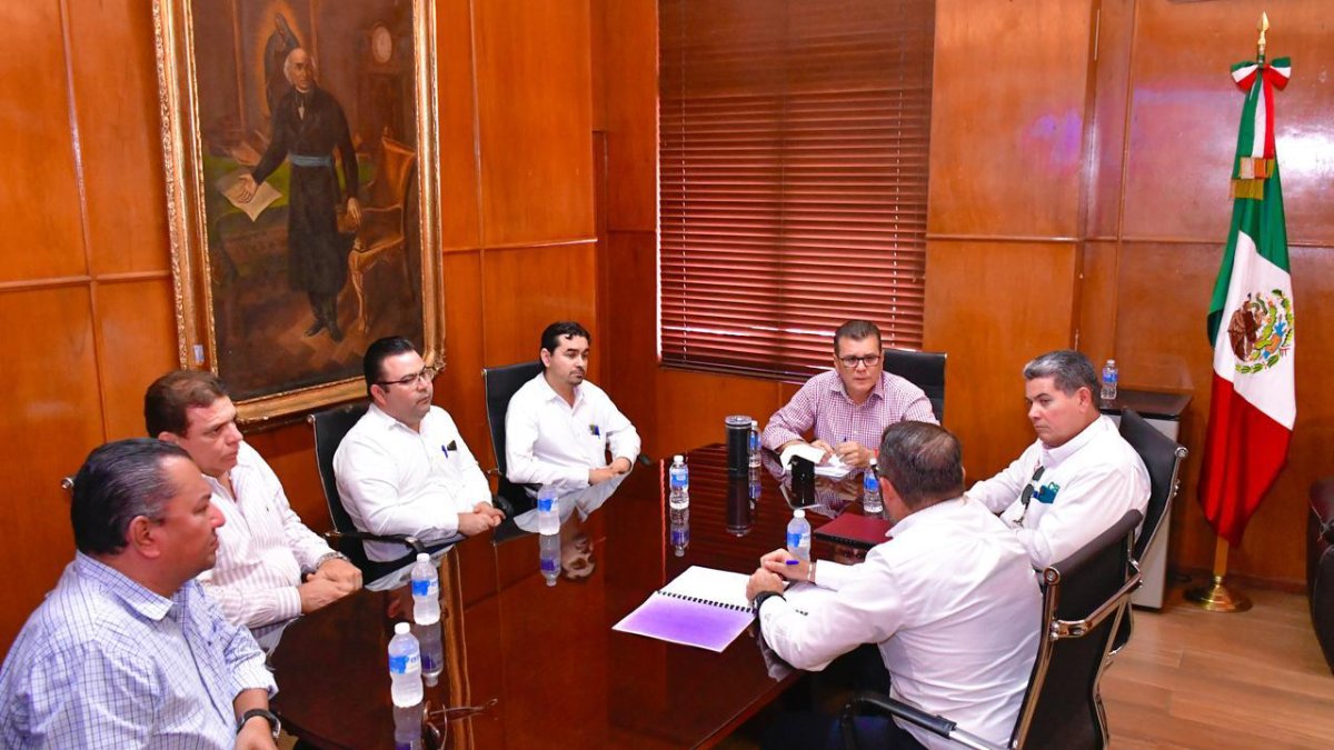 Buscarán regresar la energía eléctrica al Telebachillerato de El Recreo en la zona rural de Mazatlán