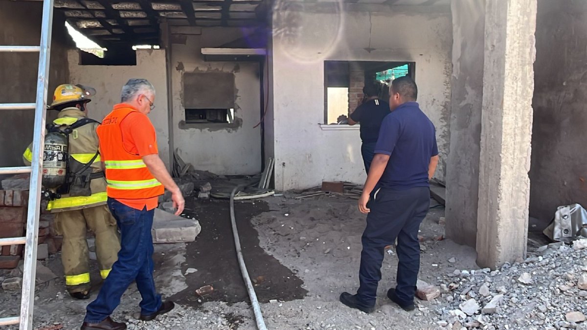 Fuga de gas ocasiona la explosión de una vivienda en Guasave; un hombre sufrió quemaduras
