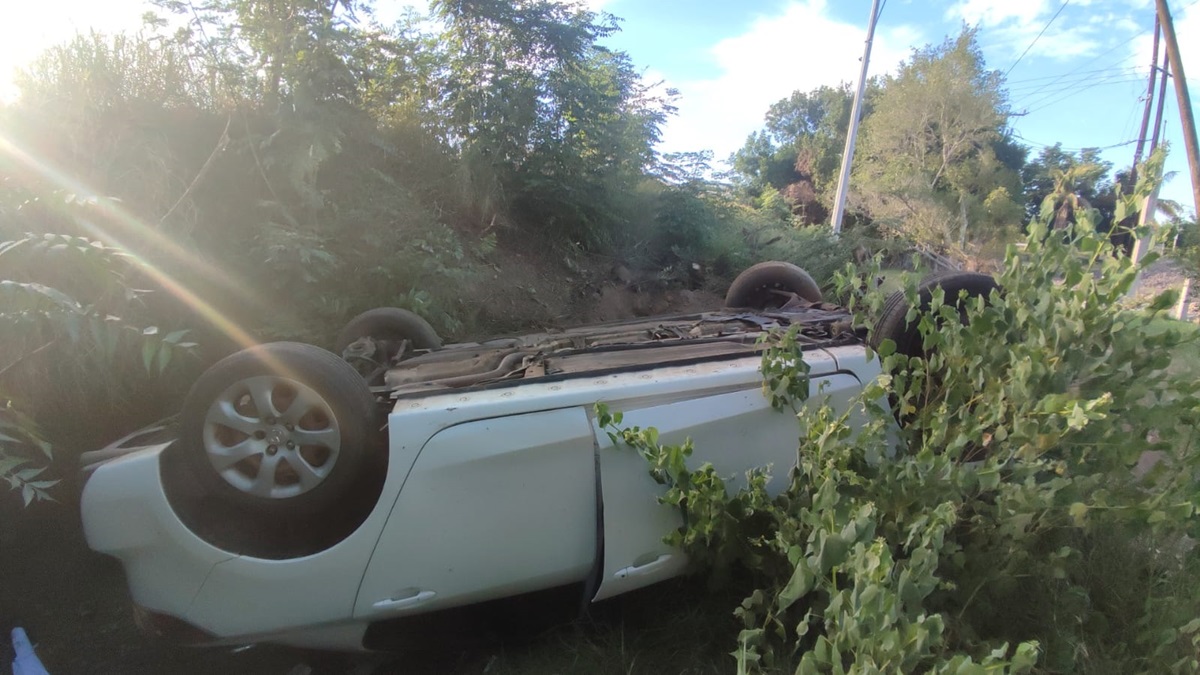 Fuerte accidente deja siete lesionados sobre la México 15, en Ahome