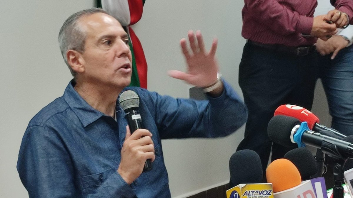 Un pecado que JJR nazca con un mundo de deudas, legisladores deberían revisar el caso, propone Gerardo Vargas