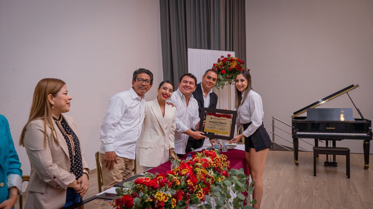 ¡Jóvenes destacados! Premia Imju a 10 guasavenses por su Mérito