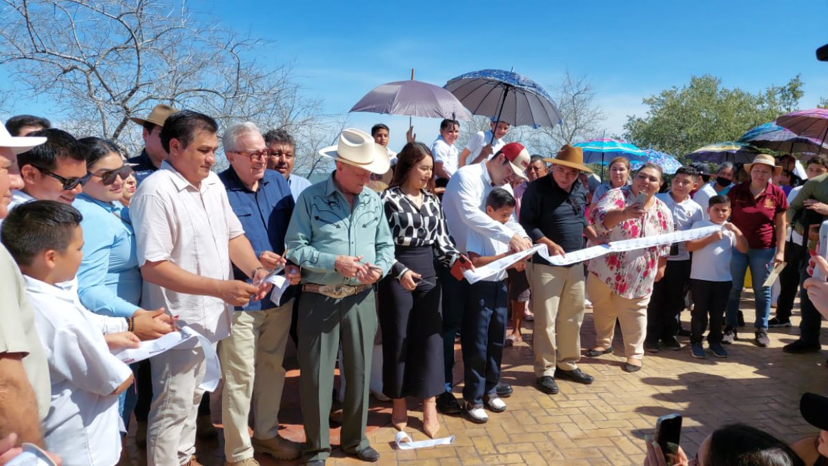 Inauguran andador en el campo pesquero de Costa Azul con inversión de más de 14 mdp