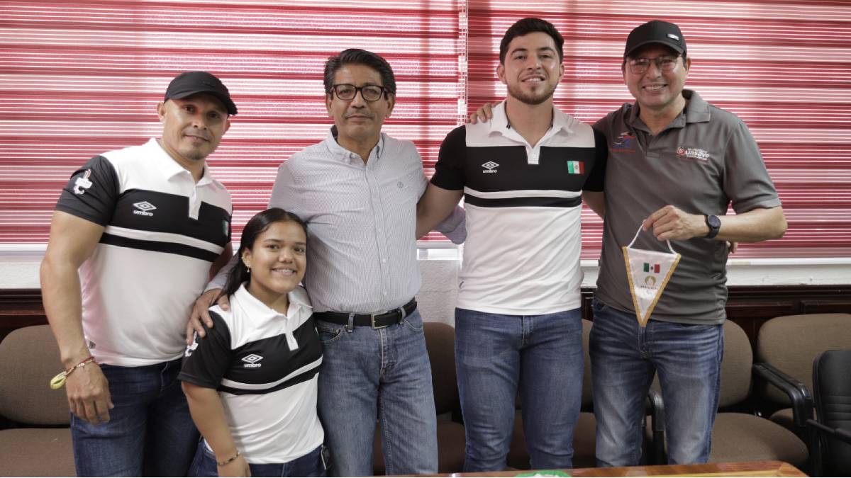 Los paratletas guasavenses Pauleth Mejía y Luis Carlos López visitaron al alcalde Martin Ahumada