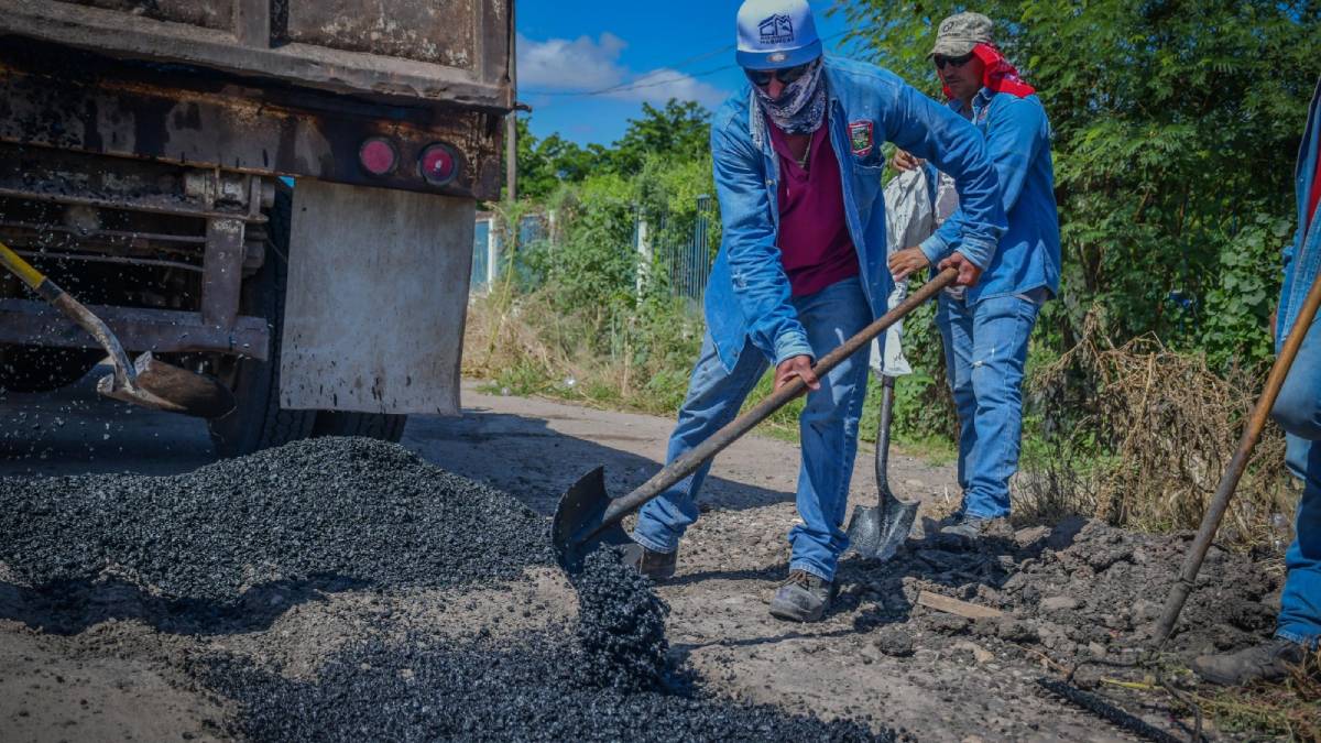 Mejoran las condiciones del bulevar Leonismo Internacional, en Salvador Alvarado; había mucho bache