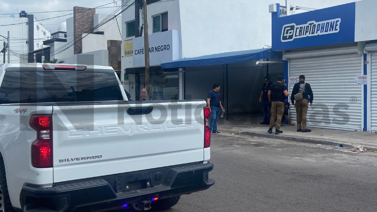 Asegura FGR un negocio de celulares encriptados en Villas del Río en Culiacán