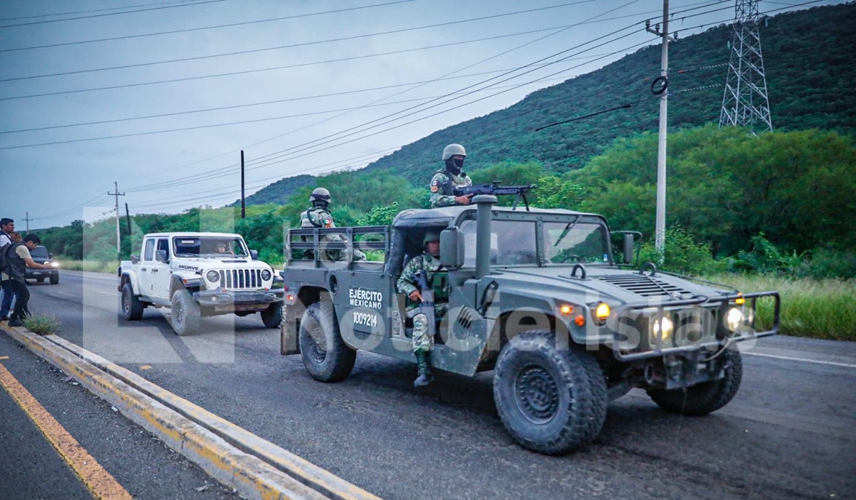 ¡No es retén! Instalan base permanente del Ejército frente al Splash en Culiacán por hallazgo de cadáveres