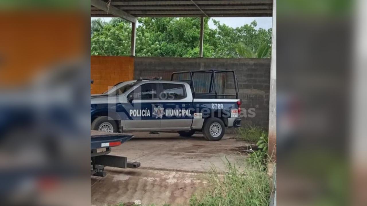 ¡Es idéntica! Aseguran patrulla clonada de la Policía Municipal de Culiacán, en Navolato (VIDEO)