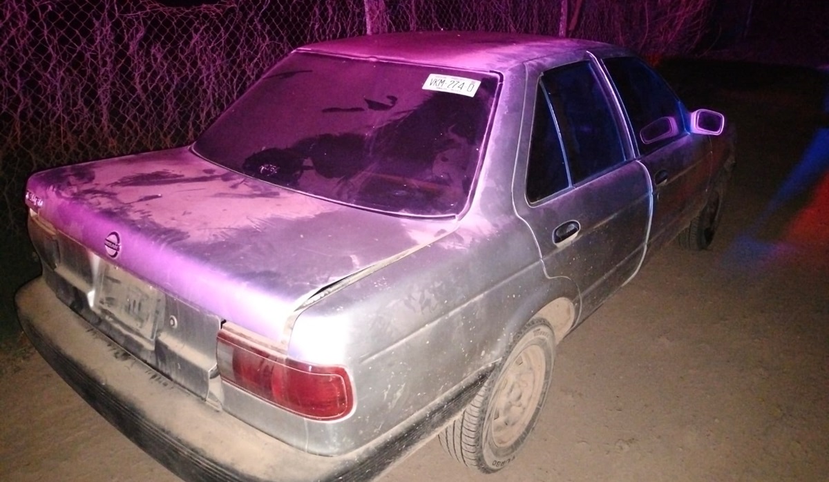 Policías de Ahome recuperan vehículo robado en San Miguel Zapotitlán