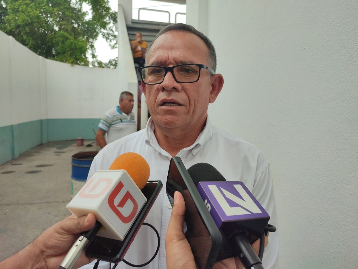 Pide SEPyC a maestros en Mazatlán no caer en paranoia con información de WhatsApp y suspender clases