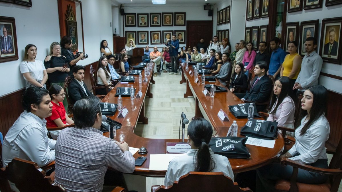 Rinden protesta las y los jóvenes que ingresarán el Cabildo Juvenil Culiacán 2024