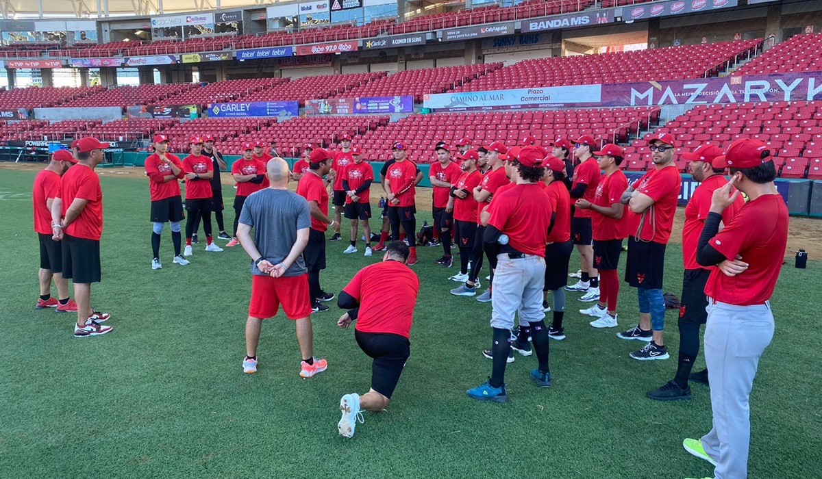 Alejandro Soto y Juan Téllez se suman a la pretemporada de los Venados de Mazatlán