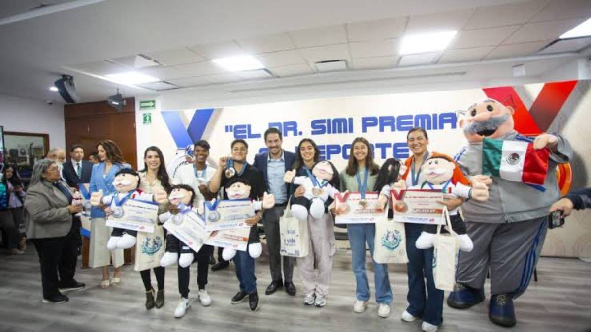 VIDEO: ¡Bravo! Dr. Simi cumple su promesa y premia a los medallistas olímpicos mexicanos en París 2024